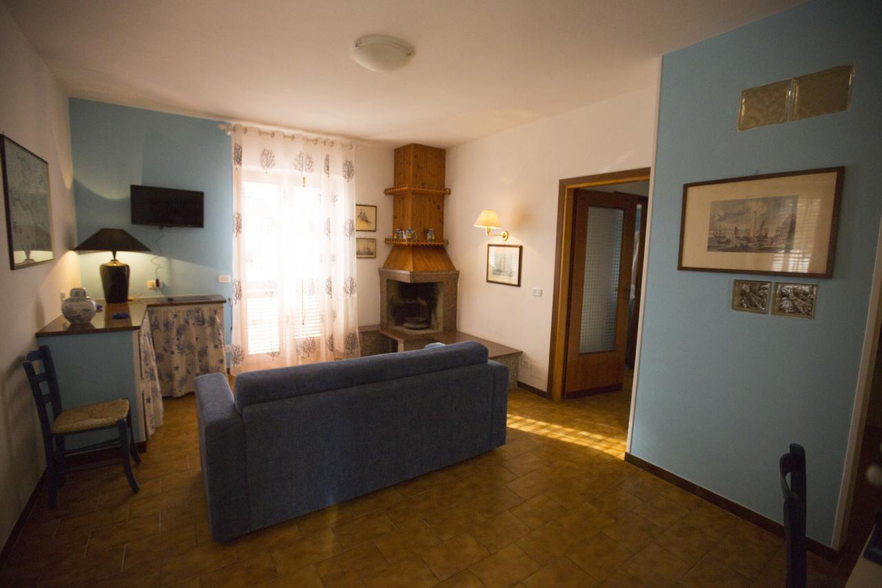 Appartamento In Villa Valentini, Fronte Mare, Giardino E Parcheggio Privato, Wifi, Dotato Di Tutti I Confort, Nel Golfo Di Gaeta Minturno Extérieur photo